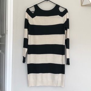 Hayden Los Angeles striped long sleeve dress!